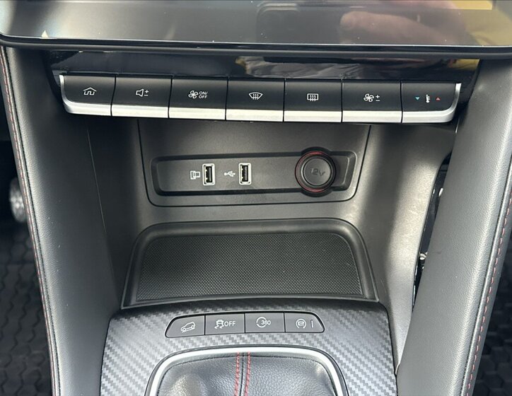 MG ZS SUV / Terénní 999,0 82 kw