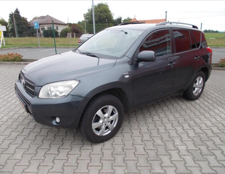 Toyota RAV4 4