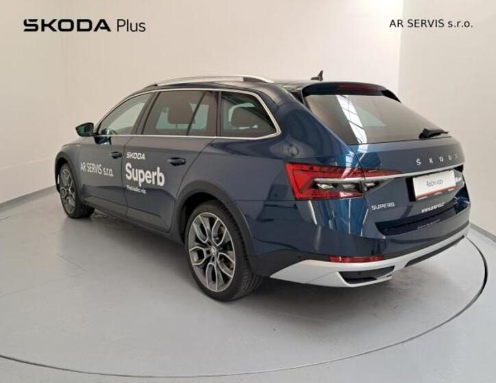 Škoda Superb 8