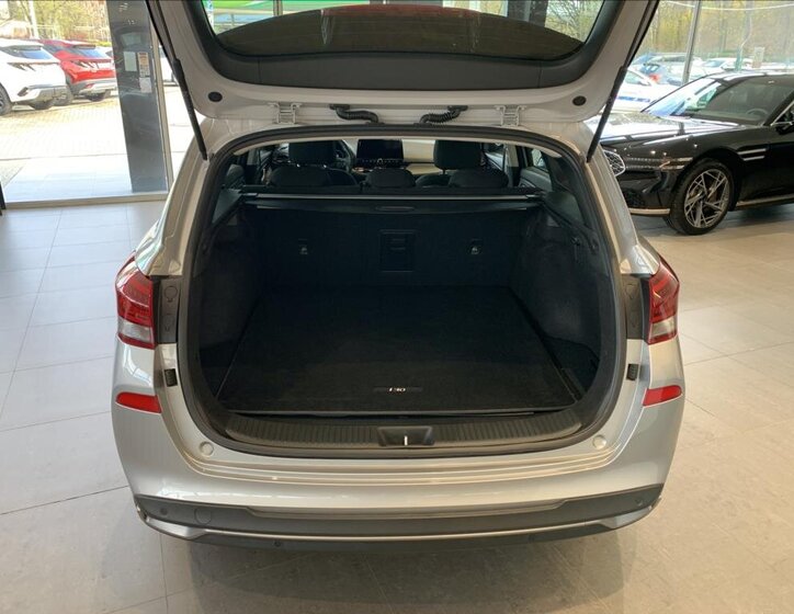 Hyundai i30 Kombi 998,0 73 kw