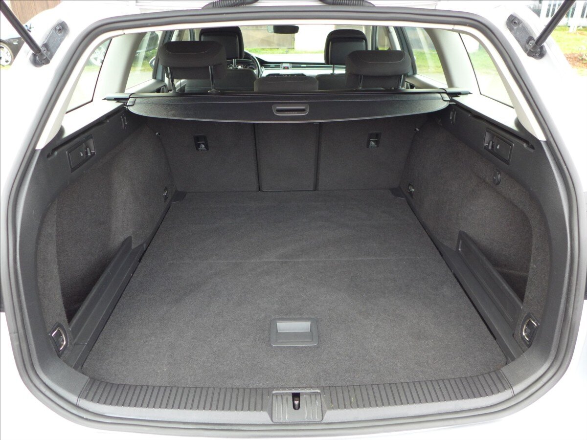 Volkswagen Passat Kombi 2,0 l 110 kw