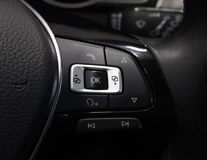 Volkswagen Passat Kombi 2,0 l 110 kw