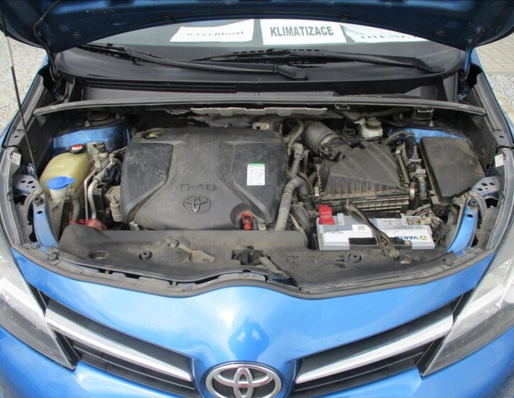 Toyota Verso Kombi 1,6 l 82 kw