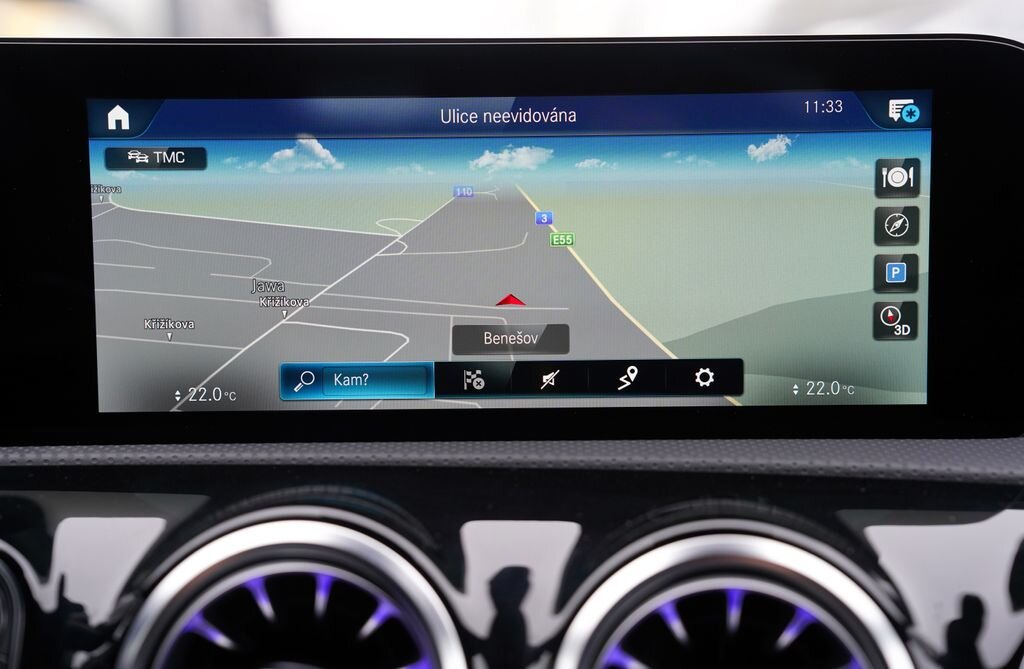 Mercedes-Benz CLA Sedan 2,0 l 340 kw