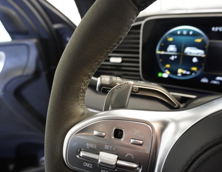 Mercedes-Benz GLS SUV / Terénní 4,0 l 450 kw