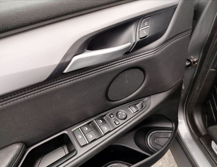 BMW X5 SUV / Terénní 3,0 l 190 kw