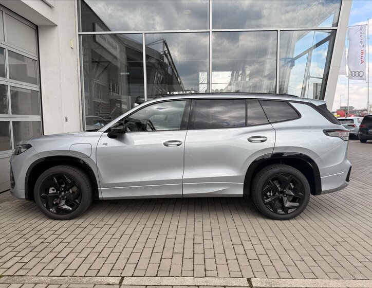 Volkswagen Tayron SUV / Terénní 1,5 l 150 kw