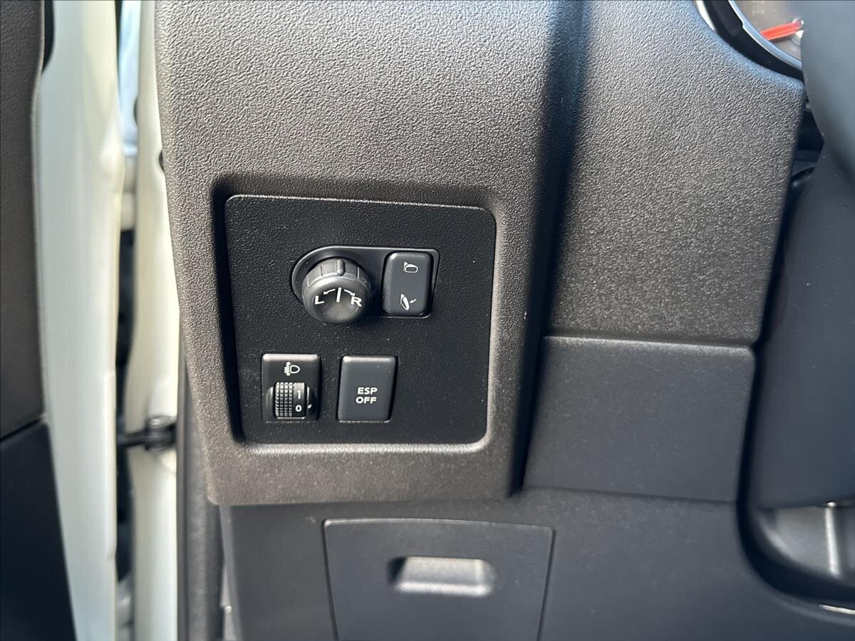 Nissan Qashqai SUV / Terénní 2,0 l 110 kw