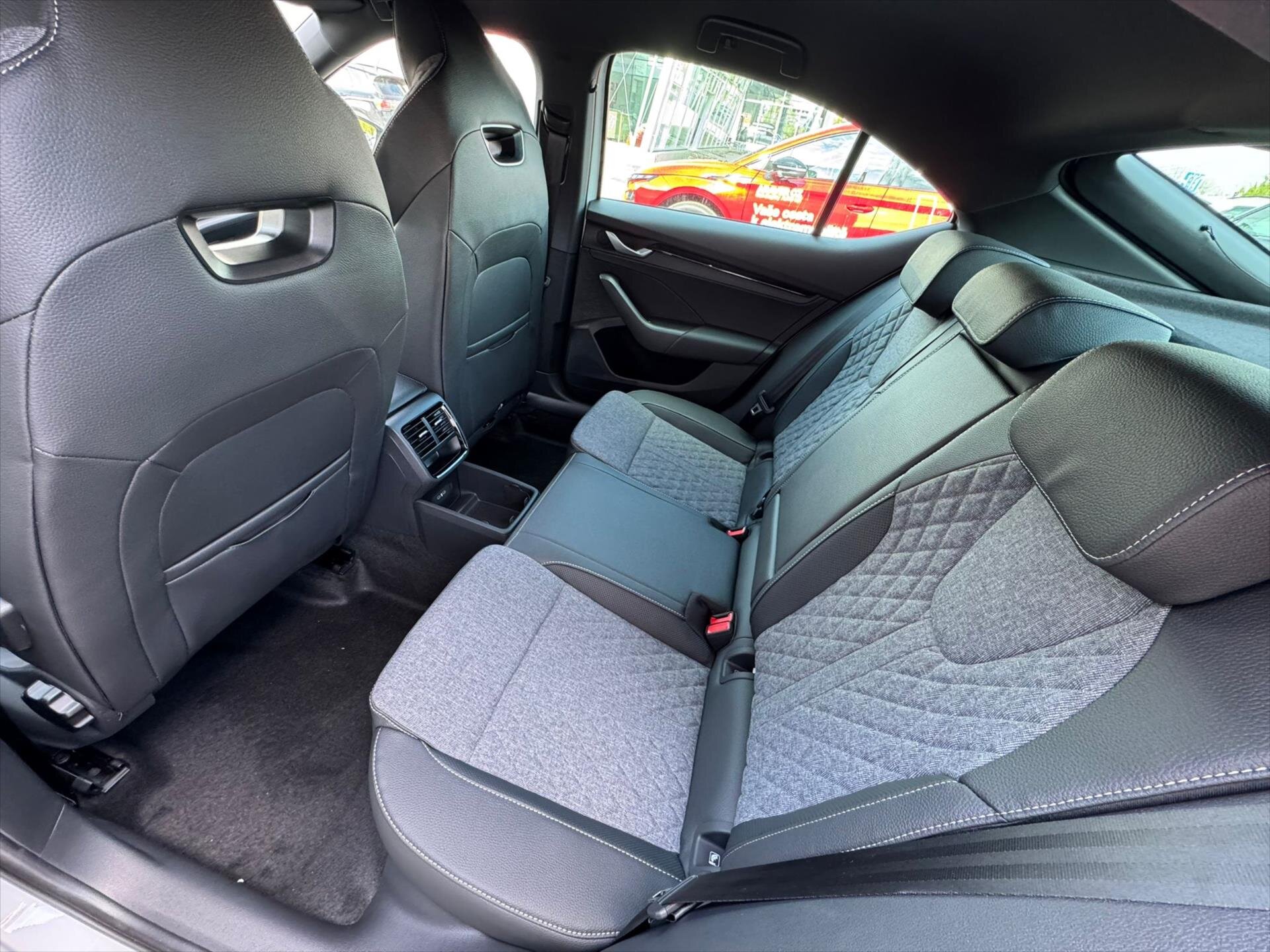 Škoda Octavia Sedan / Limuzína 2,0 l 110 kw