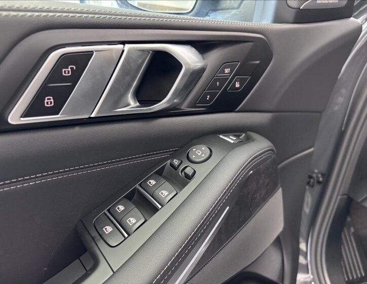 BMW X5 Kombi 3,0 l 210 kw