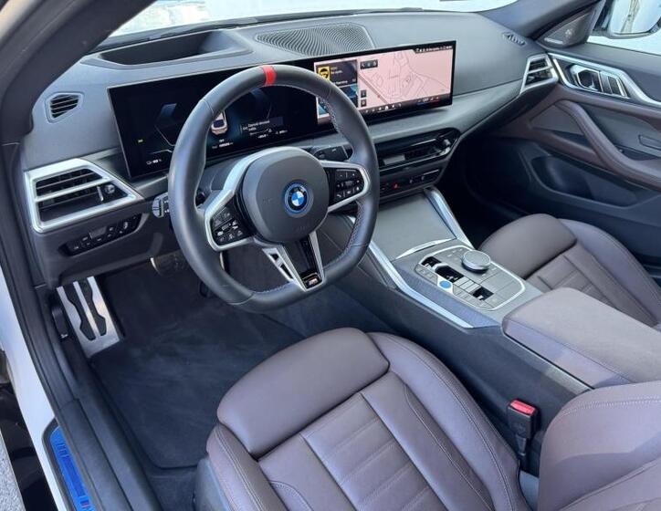 BMW i4 5