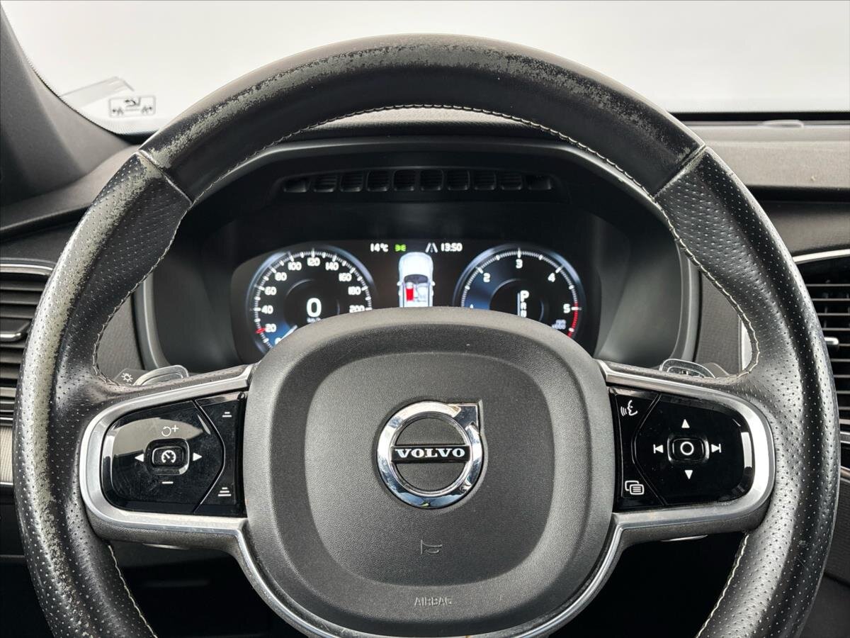 Volvo XC90 SUV / Terénní 2,0 l 173 kw
