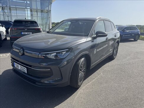 Volkswagen Tiguan SUV / Terénní 1,5 l 96 kw