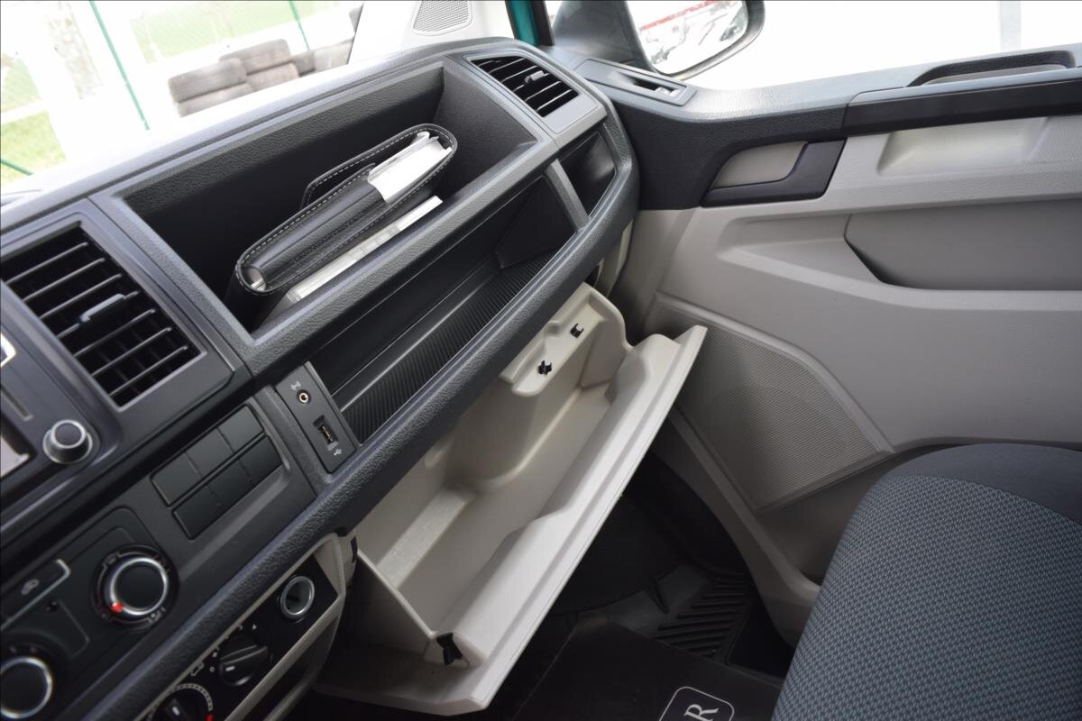 Volkswagen Transporter Kombi 2,0 l 110 kw