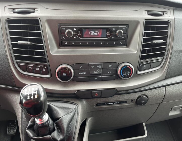 Ford Transit 17