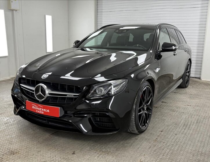 Mercedes-Benz Třídy E 9