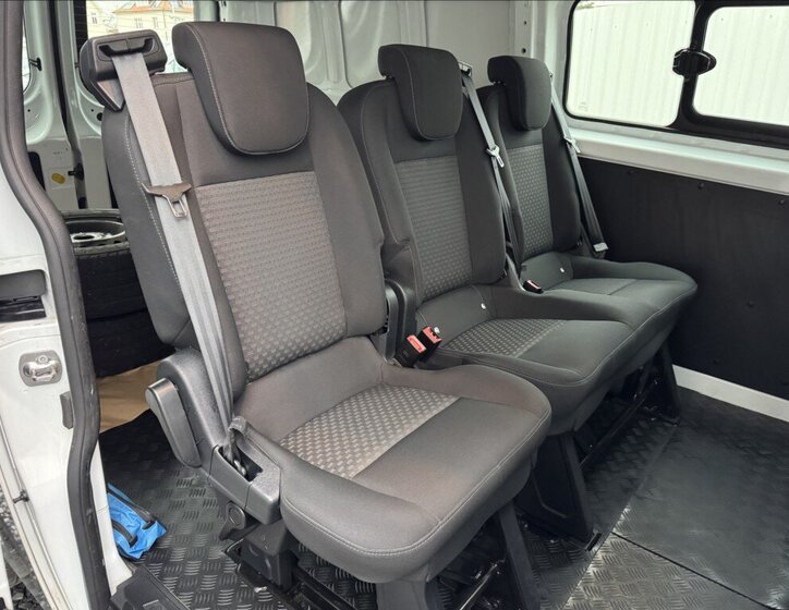 Ford Transit Custom 24