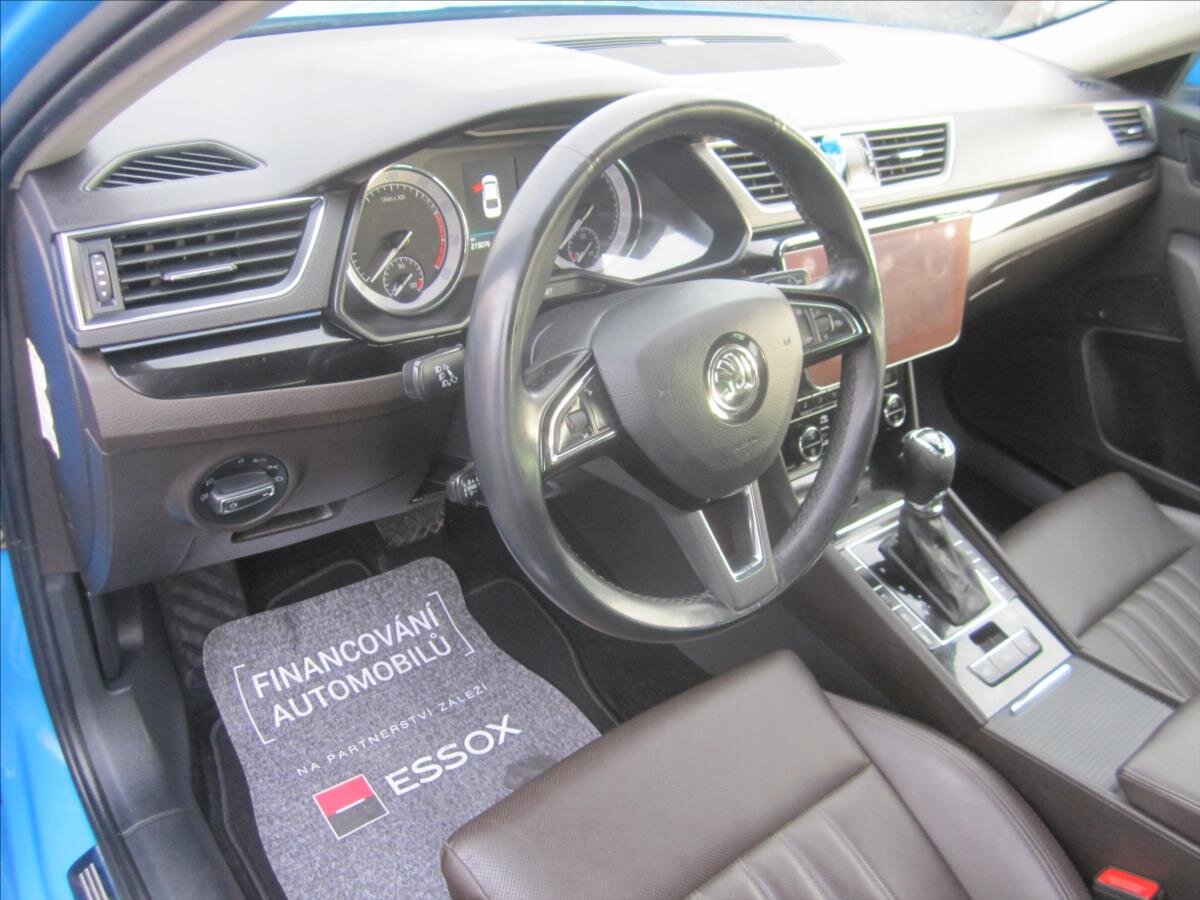 Škoda Superb Liftback 2,0 l 200 kw