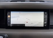 Land Rover Defender 19