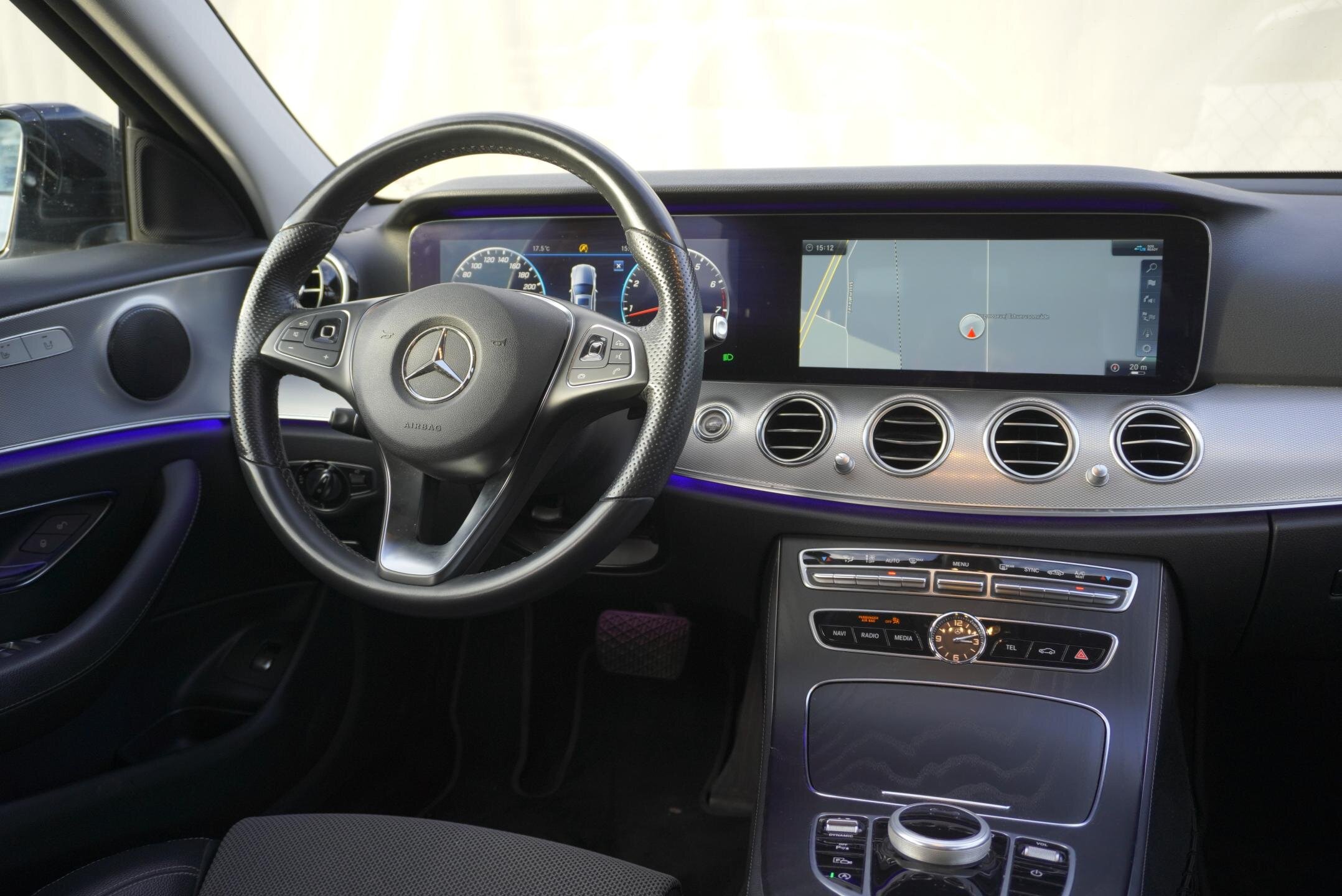 Mercedes-Benz Třídy E Sedan 2,0 l 180 kw