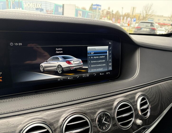 Mercedes-Benz Třídy S Sedan / Limuzína 4,0 l 345 kw