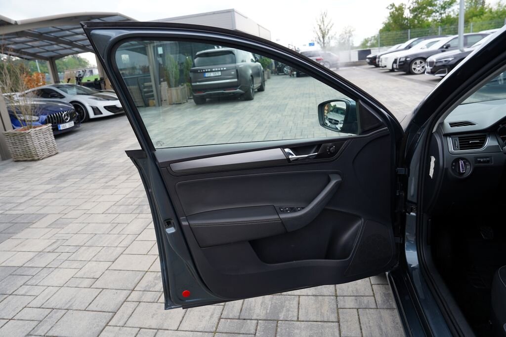 Škoda Rapid Hatchback 999,0 70 kw