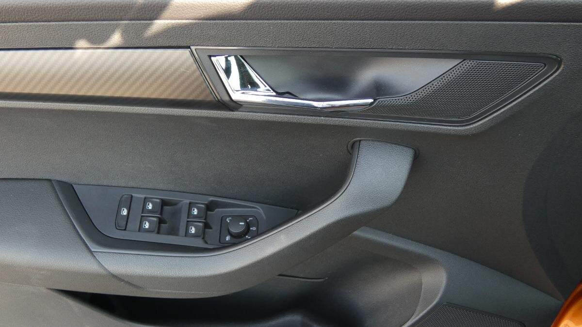 Škoda Karoq SUV / Terénní 1,5 l 110 kw