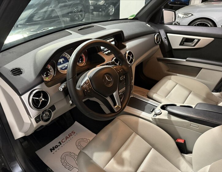 Mercedes-Benz GLK 7