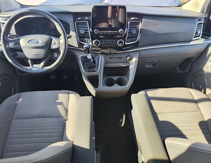 Ford Tourneo Custom VAN / Minibus 2,0 l 110 kw