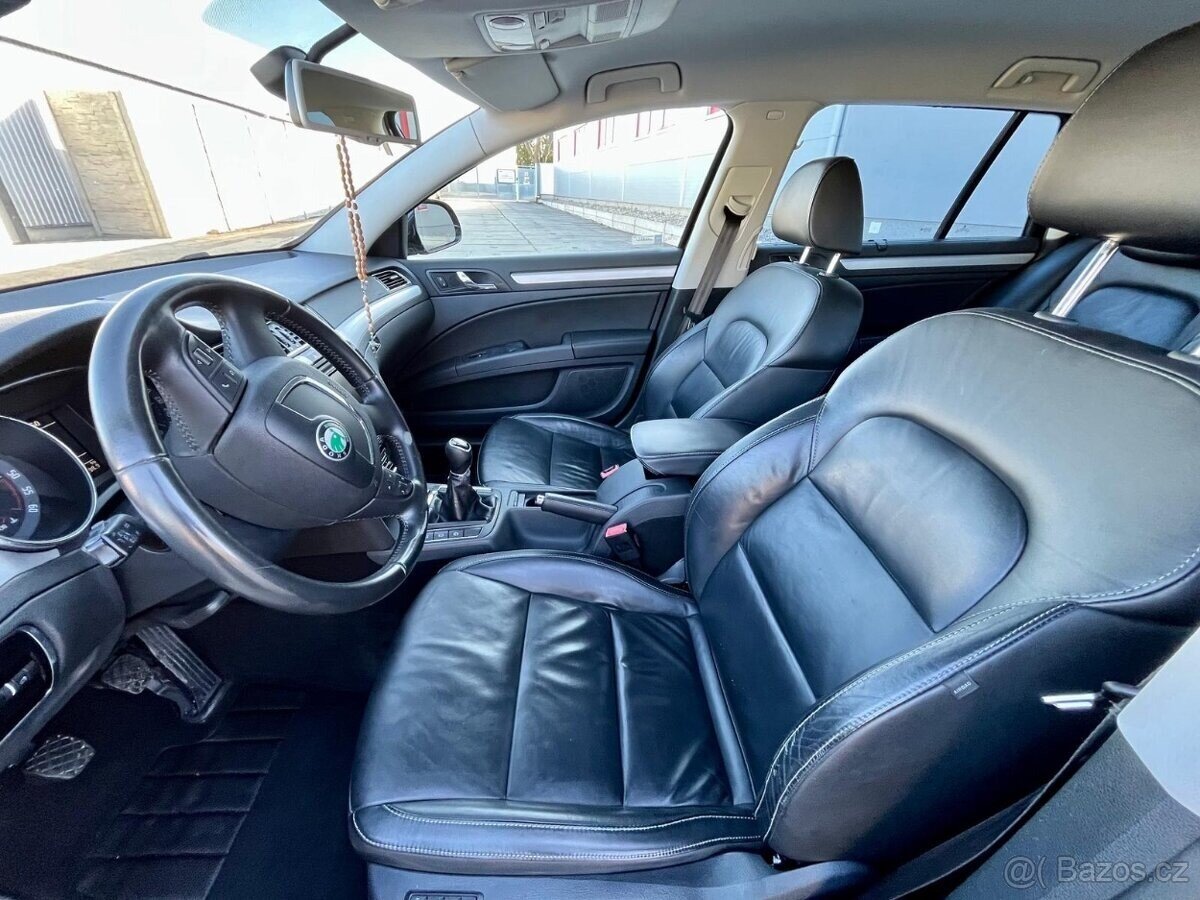 Škoda Superb Kombi 0,0 0