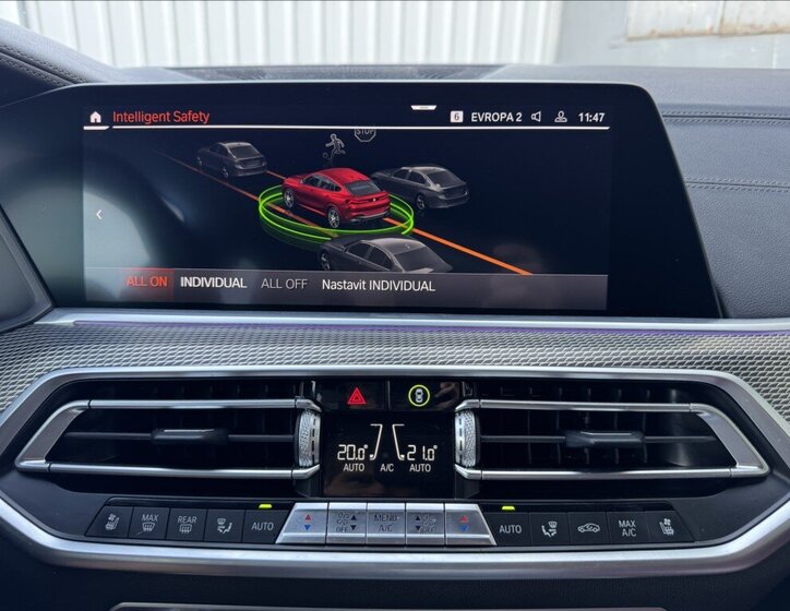 BMW X6 Sedan / Limuzína 3,0 l 210 kw