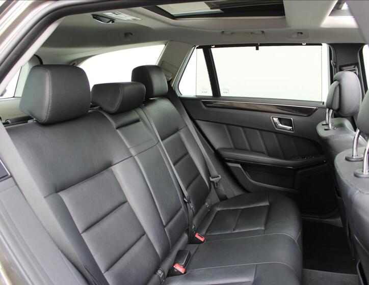 Mercedes-Benz Třídy E 29