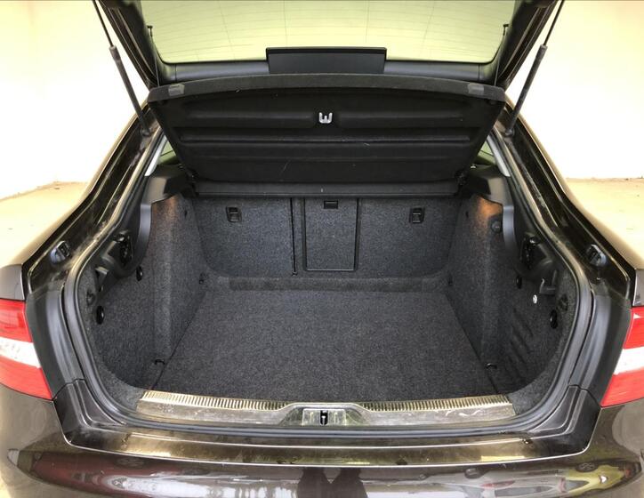 Škoda Superb Hatchback 2,0 l 103 kw