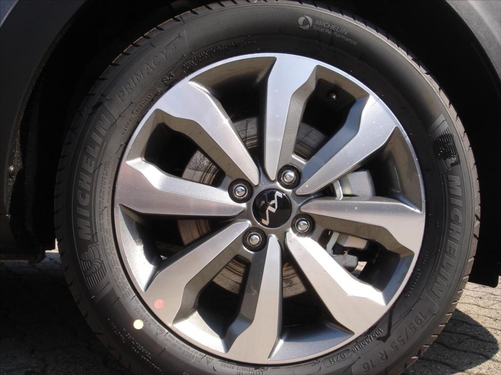 KIA Stonic SUV / Terénní 1,2 l 58 kw