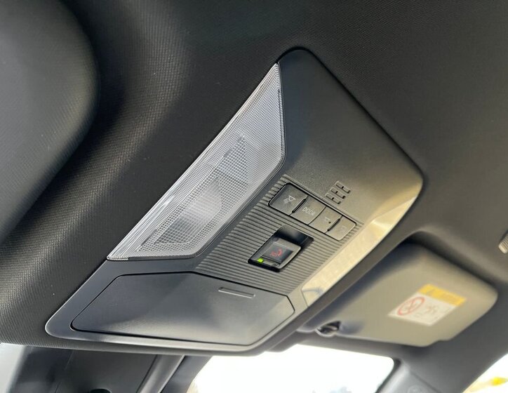 Toyota RAV4 SUV 2,5 l 131 kw