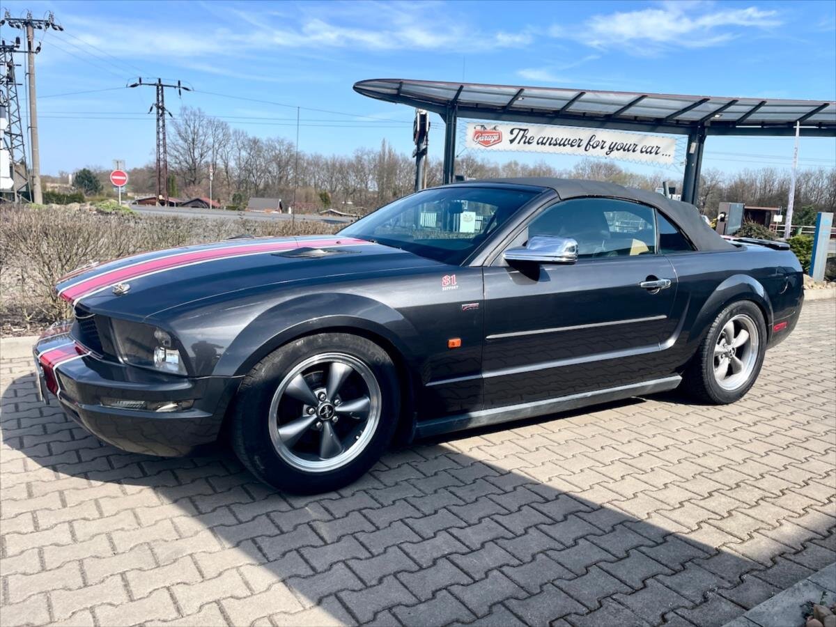 Ford Mustang Kabriolet 4,0 l 157 kw