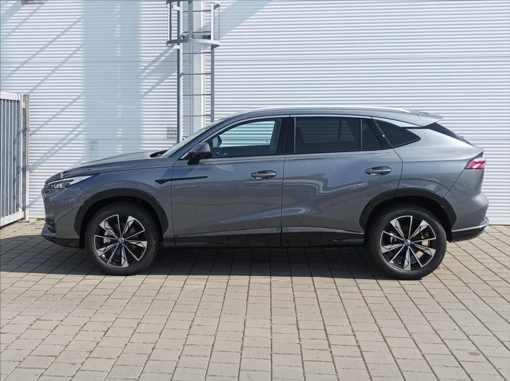 MG HS SUV / Terénní 1,5 l 125 kw