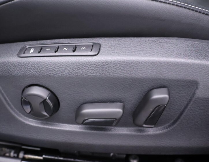 Škoda Superb Liftback 2,0 l 147 kw