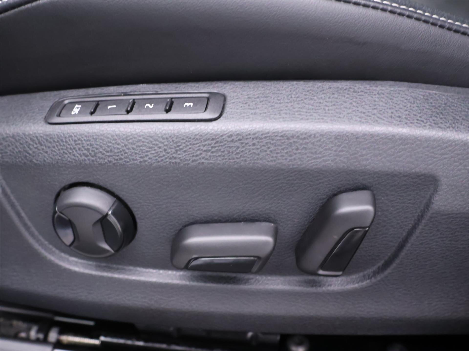 Škoda Superb Liftback 2,0 l 147 kw