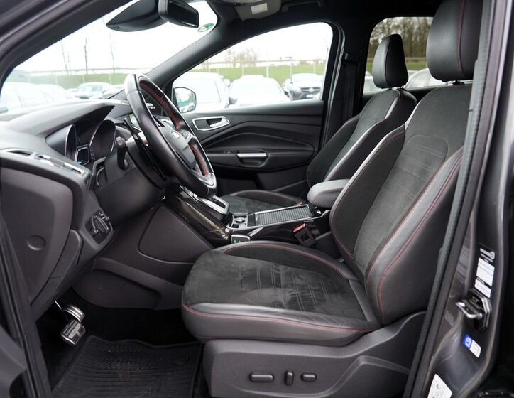 Ford Kuga SUV / Terénní 2,0 l 132 kw