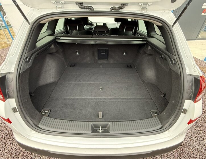 Hyundai i30 Kombi 1,5 l 118 kw