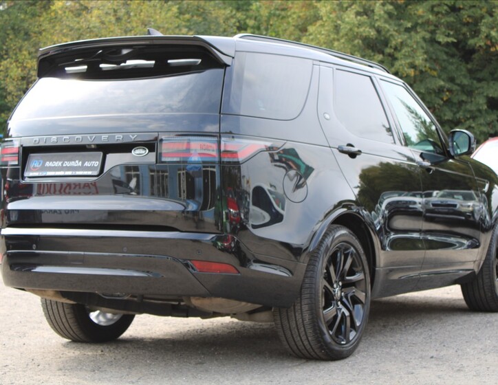 Land Rover Discovery 5