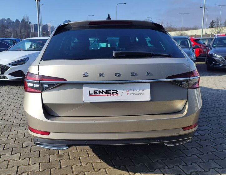 Škoda Superb Kombi 1,5 l 110 kw