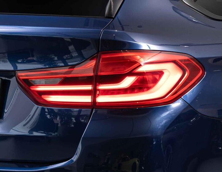 BMW Řada 5 Kombi 3,0 l 195 kw