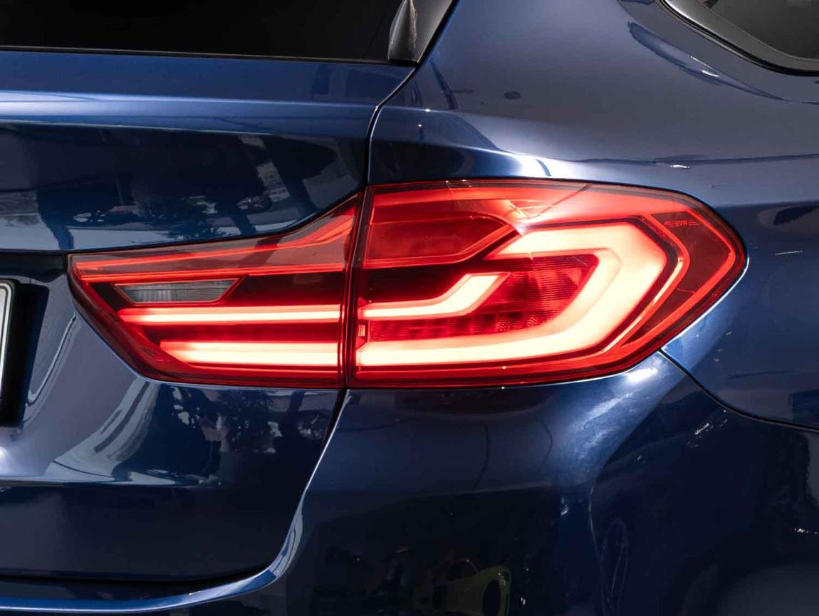 BMW Řada 5 Kombi 3,0 l 195 kw