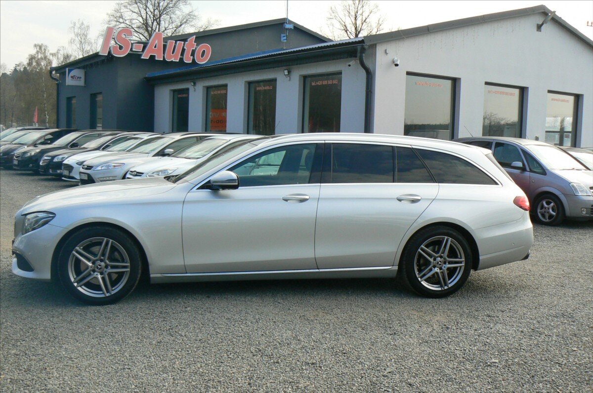 Mercedes-Benz Třídy E Kombi 2,0 l 143 kw