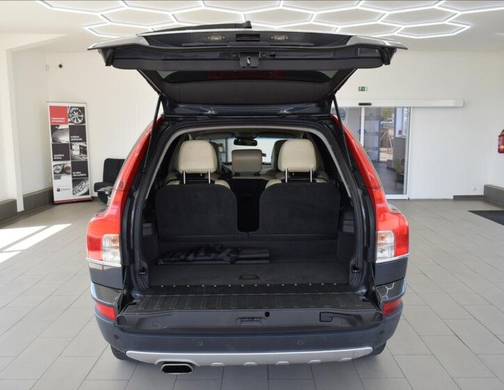Volvo XC90 SUV / Terénní 2,4 l 136 kw
