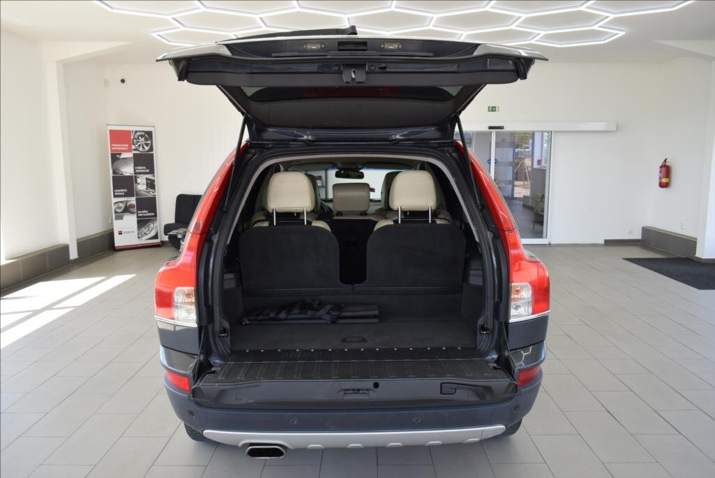 Volvo XC90 SUV / Terénní 2,4 l 136 kw