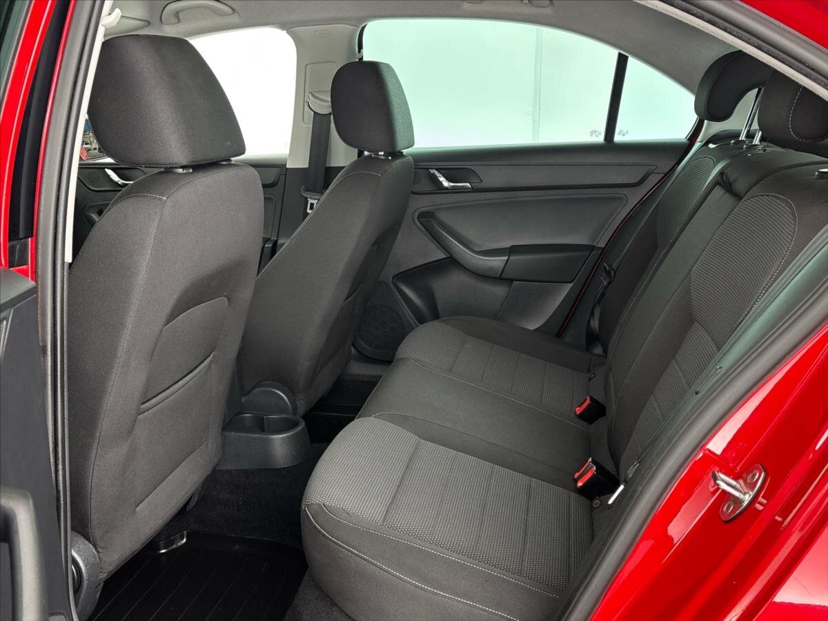 Škoda Rapid Liftback 1,2 l 77 kw