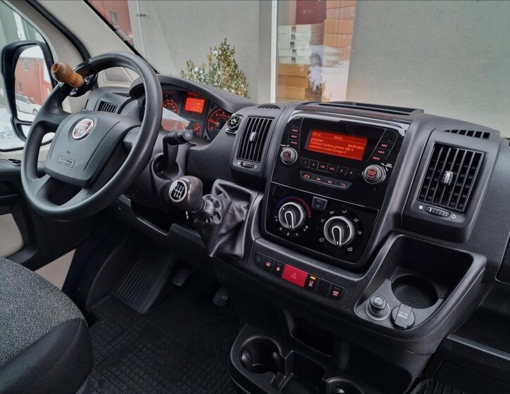 Fiat Ducato Skříň 3,0 l 100 kw